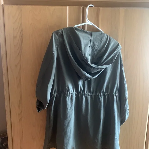 Womens Khaki light jacket from H&M size 12 - Picture 2 of 4